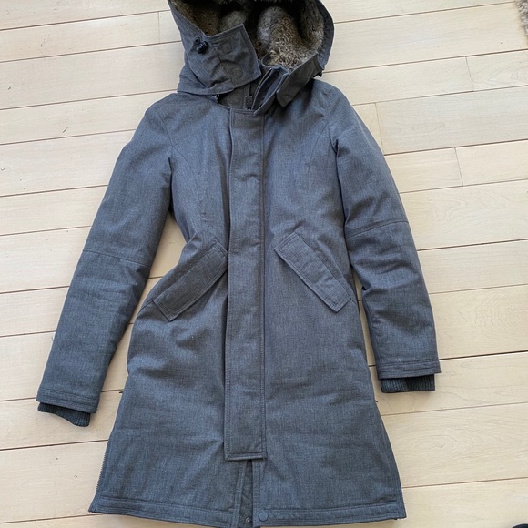 Beautiful Warm TNA coat - Picture 4 of 10